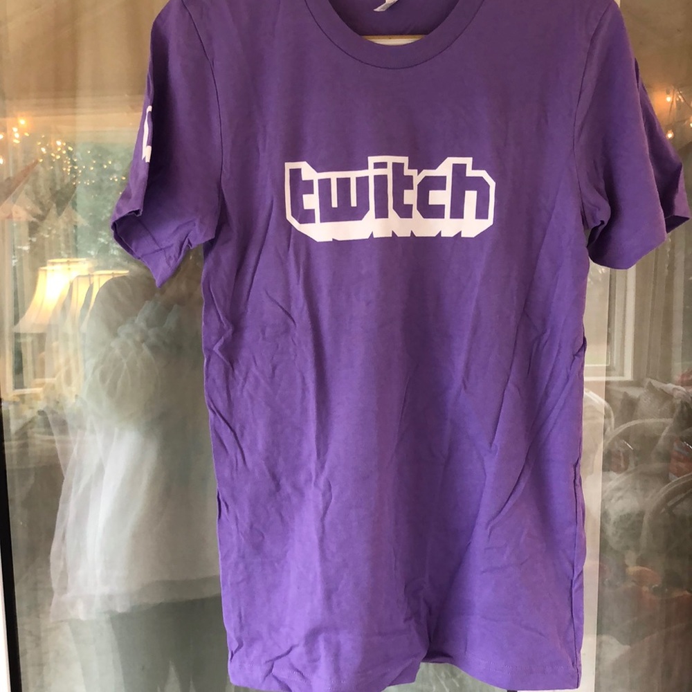 Twitch streamer purple t-shirt